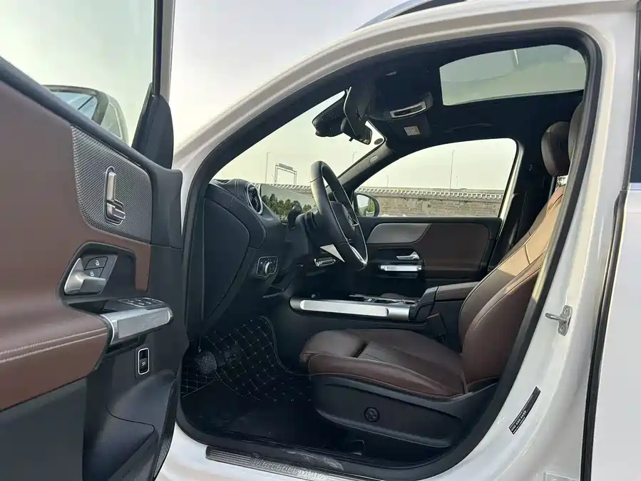 Mercedes Benz GLB