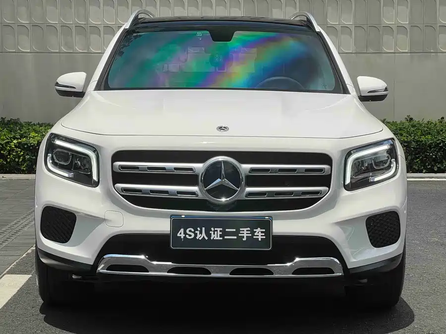 Mercedes Benz GLB