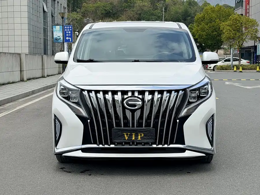 GAC Trumpchi M8