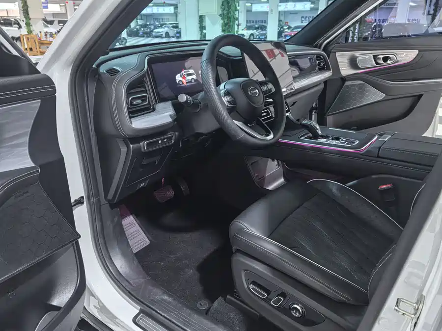 GAC Trumpchi GS8
