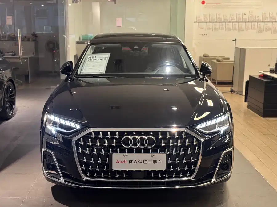Audi A8