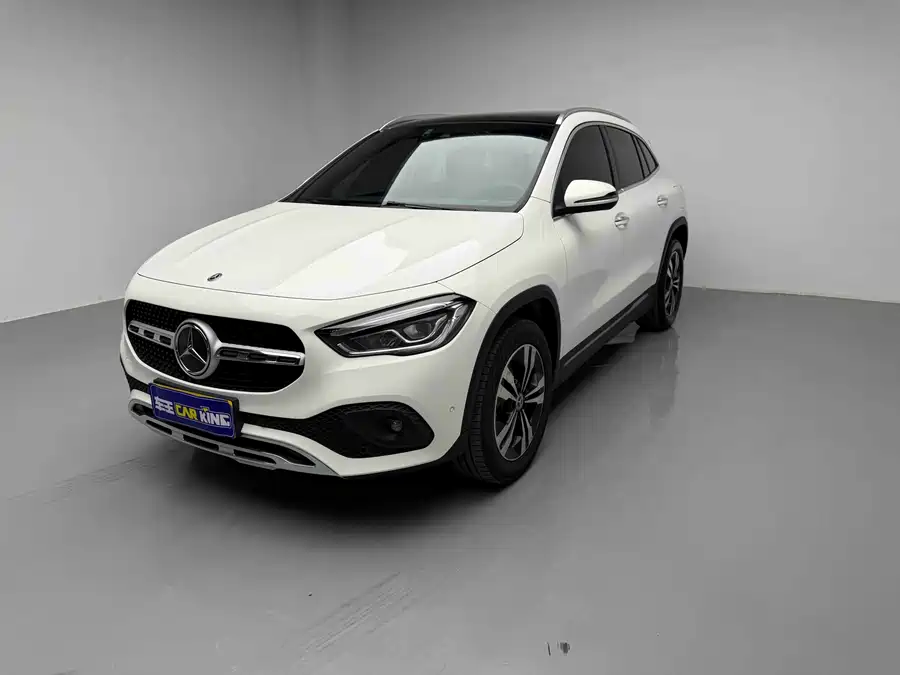 Mercedes Benz GLA