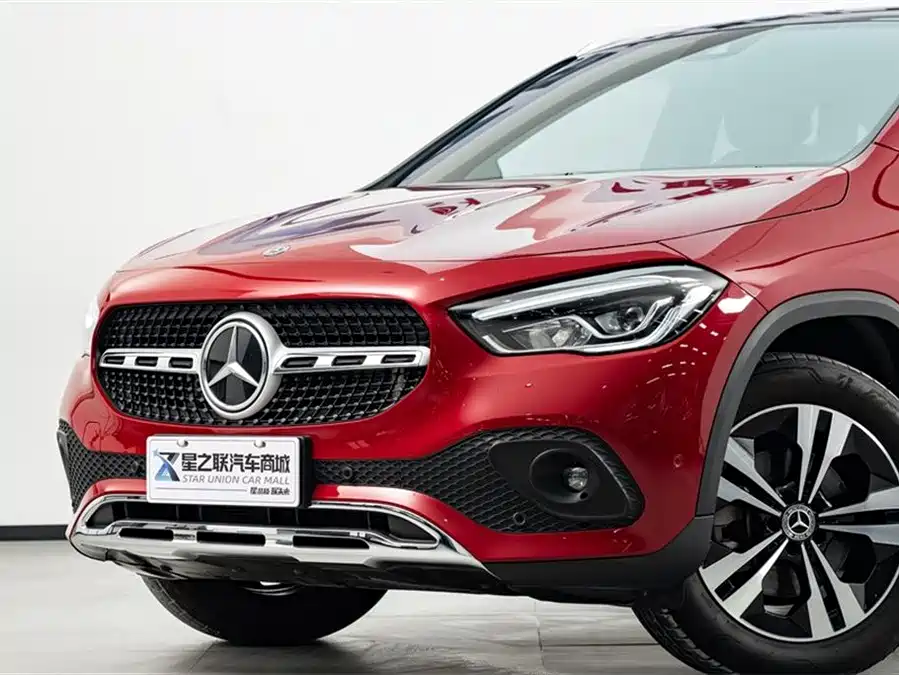 Mercedes Benz GLA