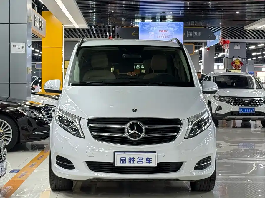 Mercedes Benz Class V