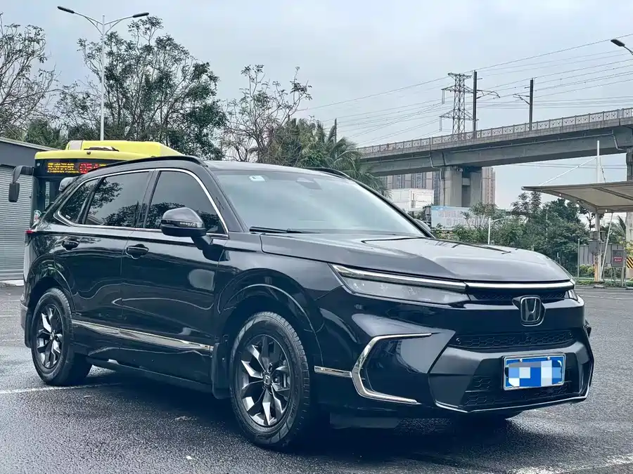 Honda Crown Road