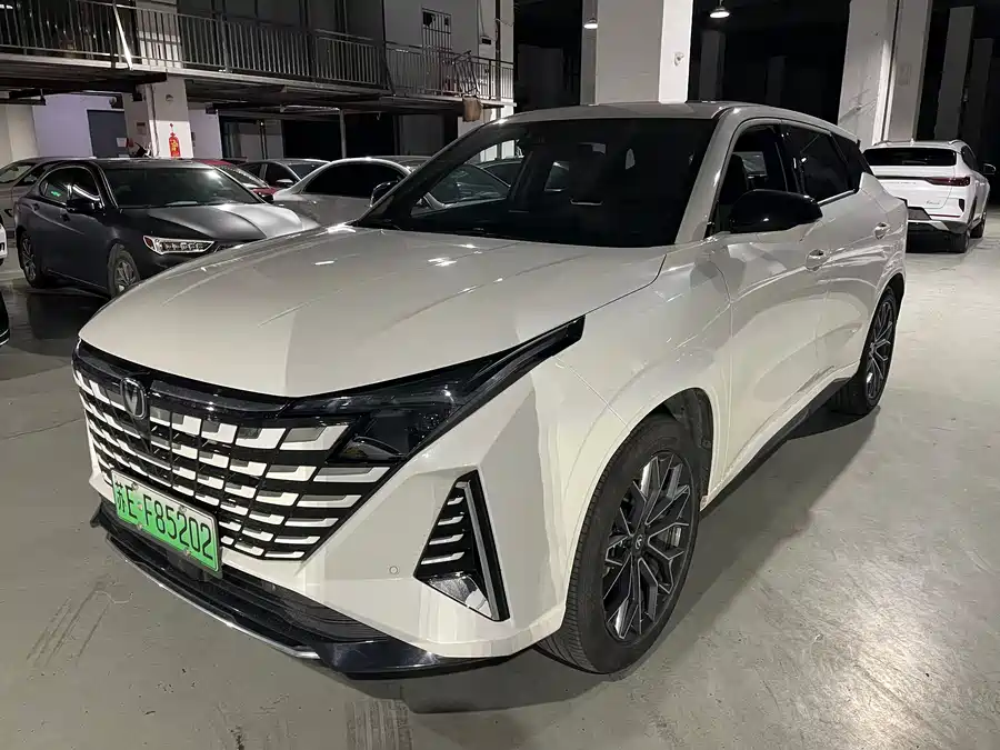 Changan UNI-Z PHEV