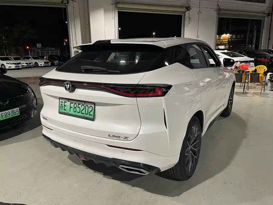 Changan UNI-Z PHEV