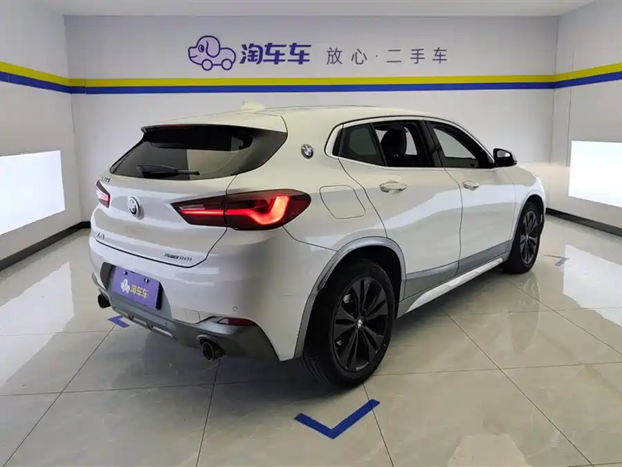 BMW X2