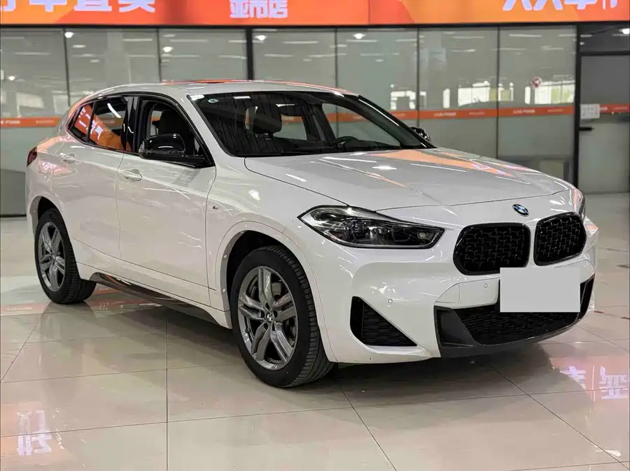 BMW X2