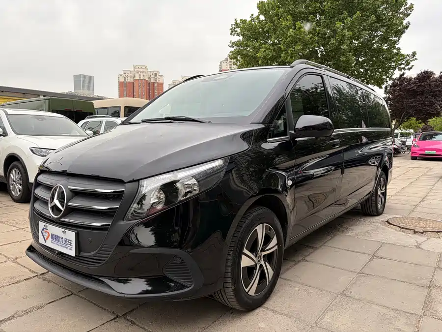 Mercedes Benz Vito