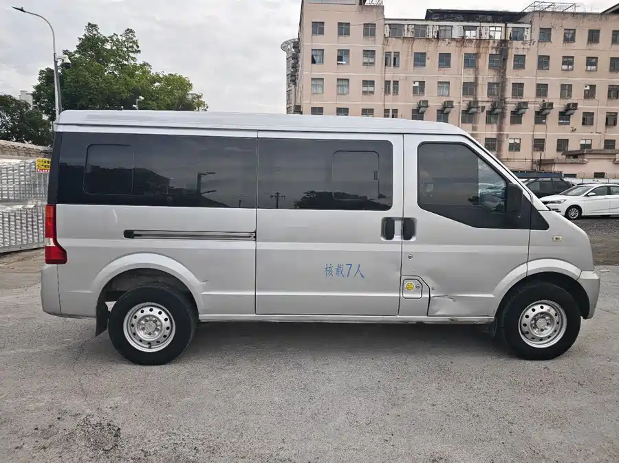 Dongfeng EC36