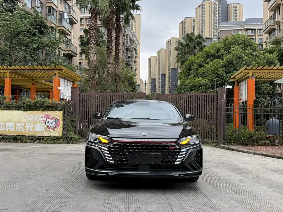 Dongfeng Yixuan MAX