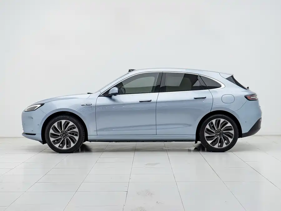 AITO Wenjie M5