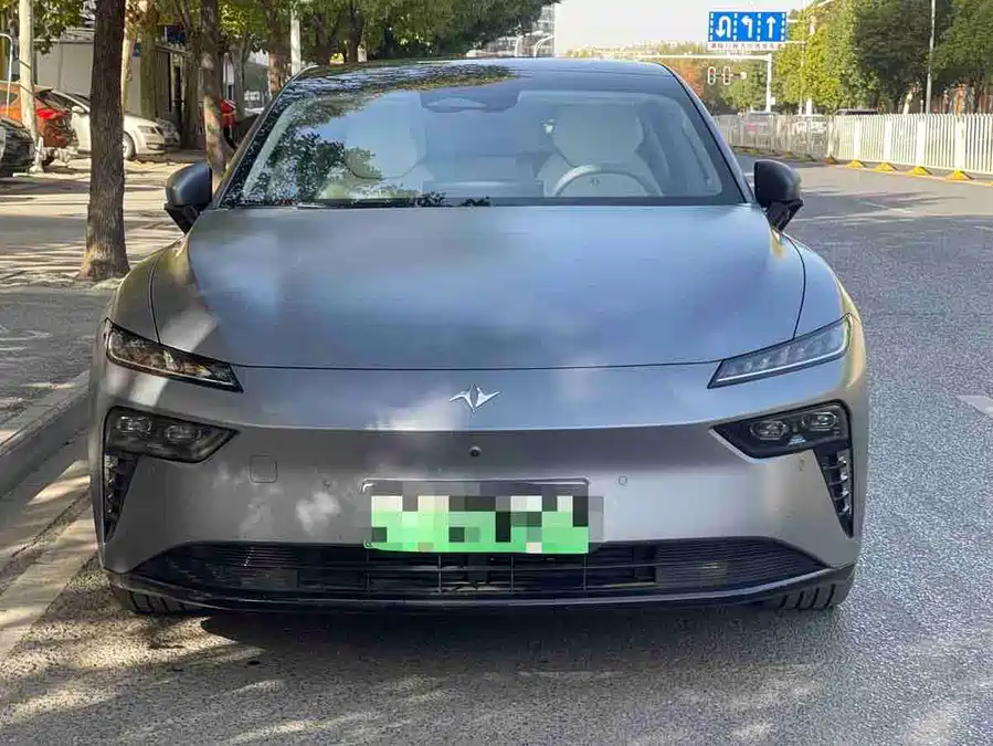 Dongfeng eπ007