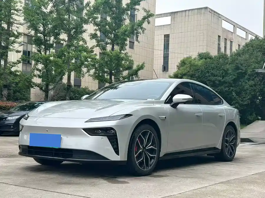 Dongfeng eπ007