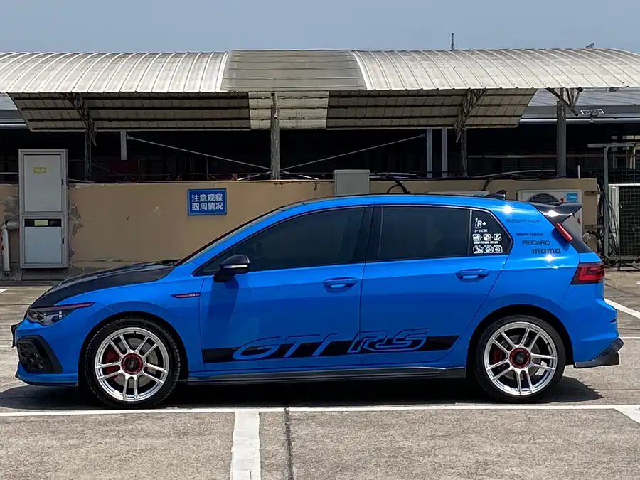 Volkswagen Golf GTI