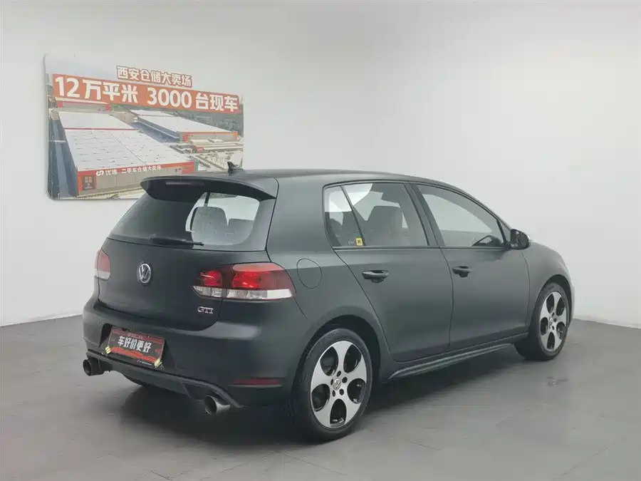 Volkswagen Golf GTI