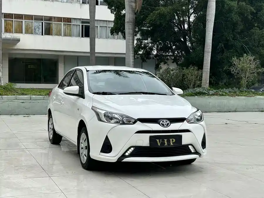 Toyota YARiS L Enjoy