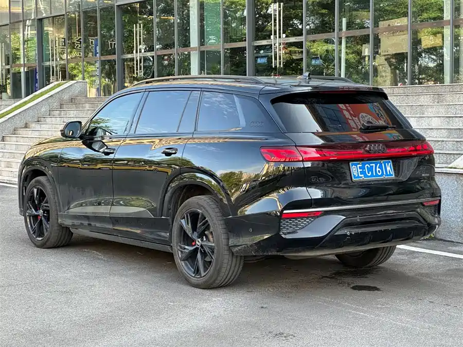 Audi Q6