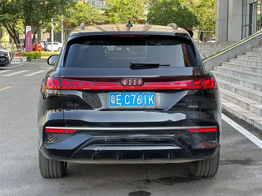 Audi Q6