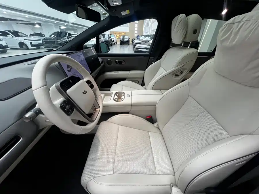 Li Auto i6