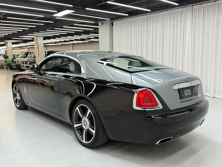 Rolls-Royce Phantom