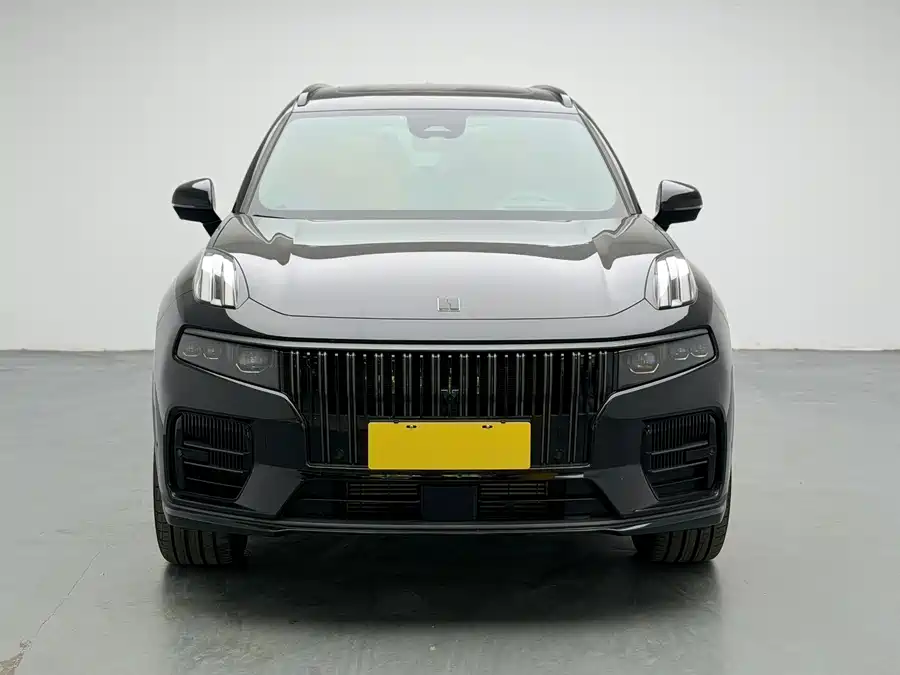 Lynk & Co 09 EM-P