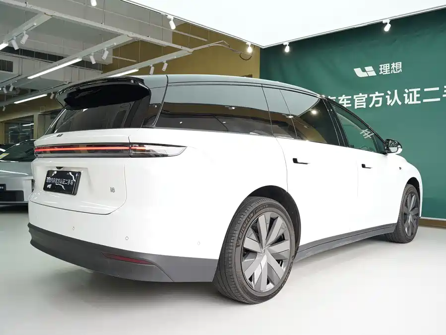 Li Ideal i8