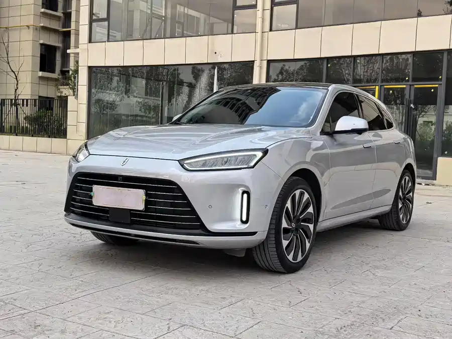 AITO Wenjie M5
