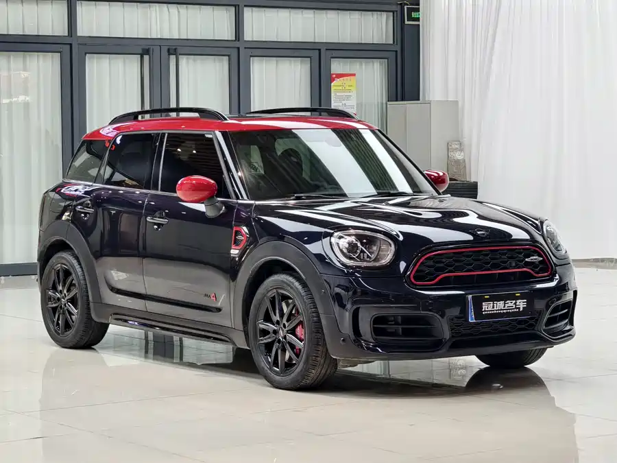MINI JCW COUNTRYMAN