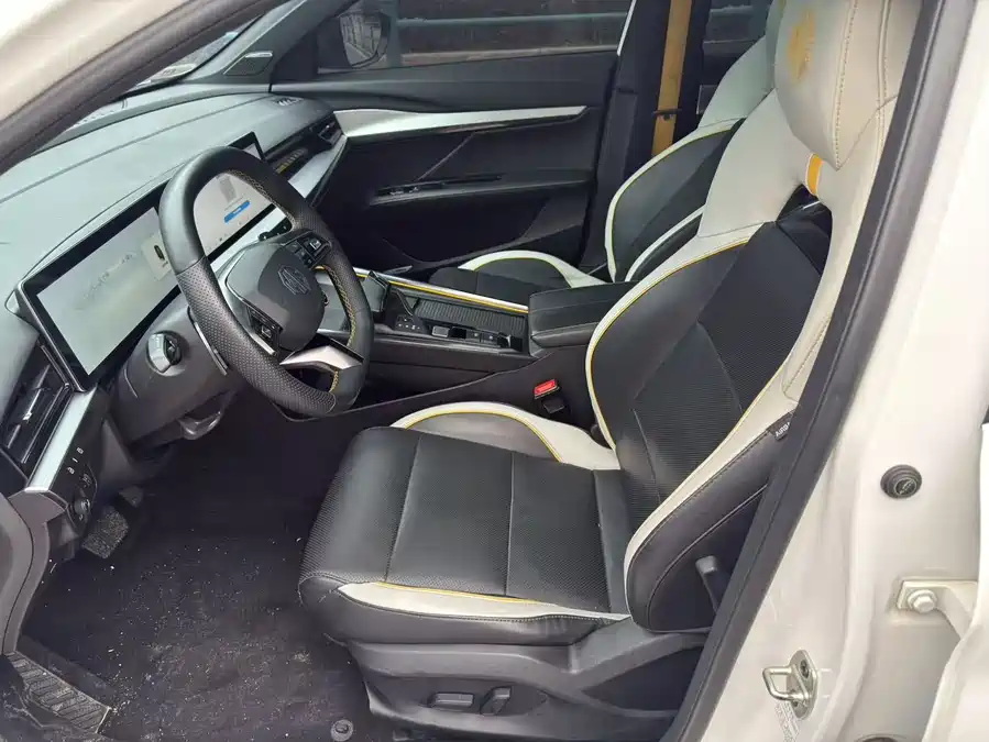 MG 5 Scorpio