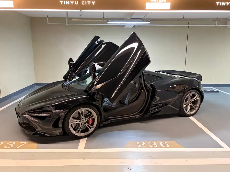 McLaren 720S
