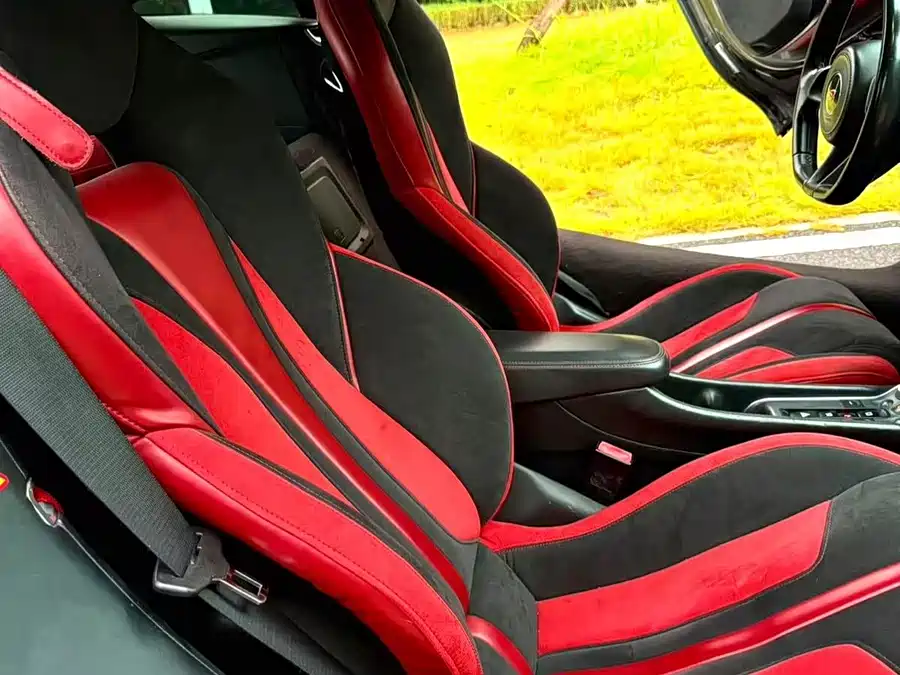 McLaren 570