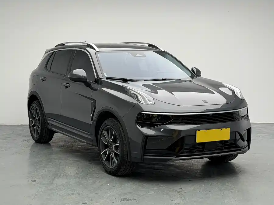 Lynk & Co 01
