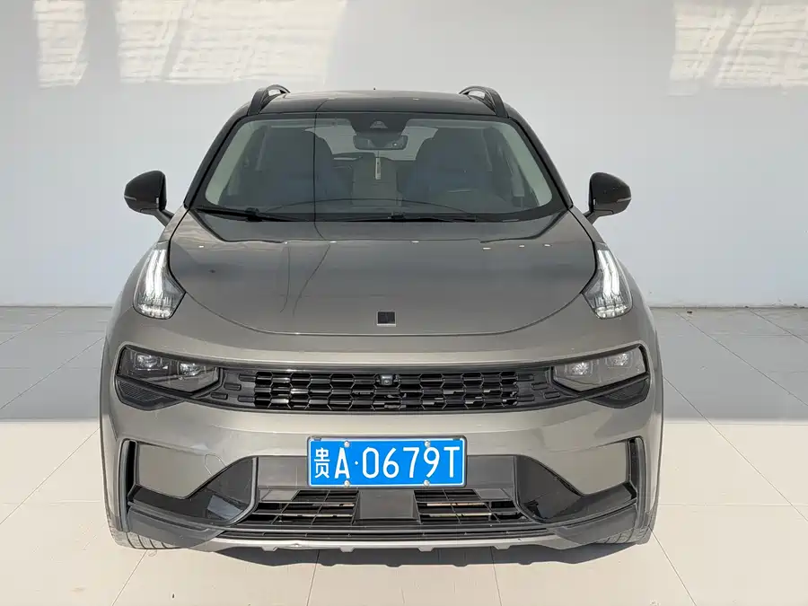 Lynk & Co 01