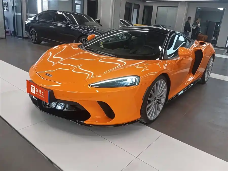 McLaren GT