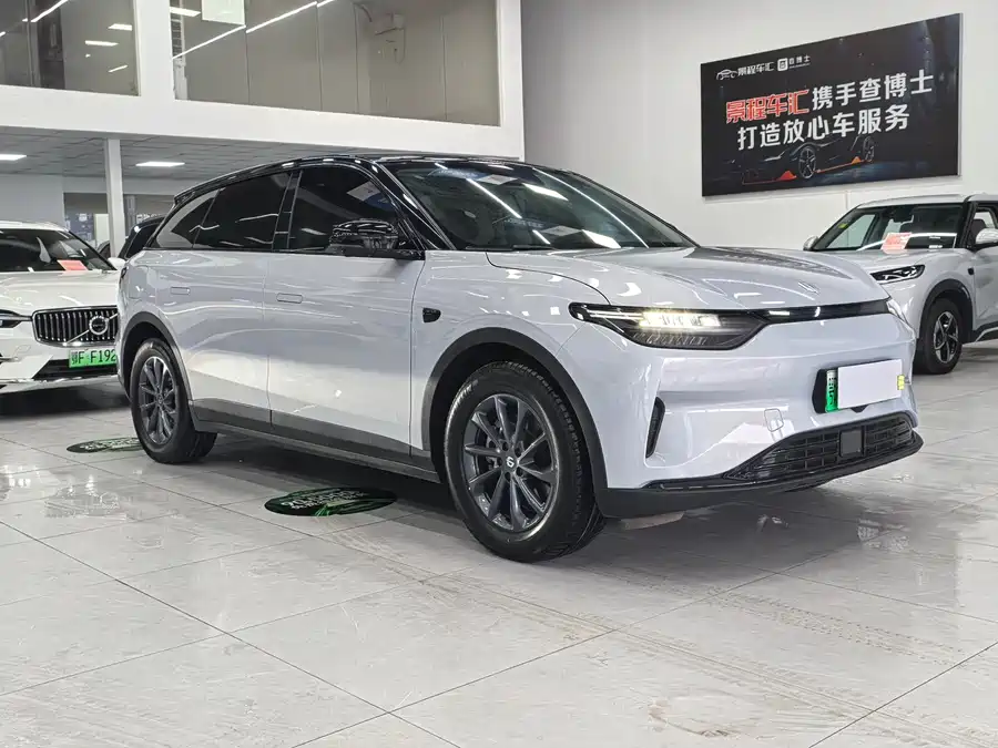 Leapmotor C11