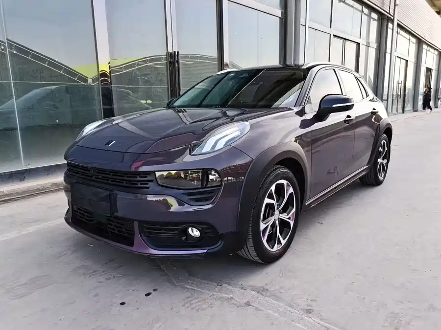 Lynk & Co 02