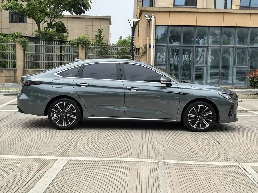 Chery Arrizo 8 PRO