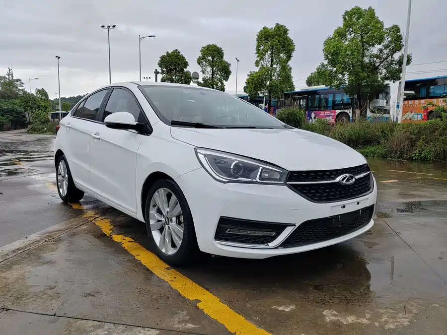 Chery Arrizo 5