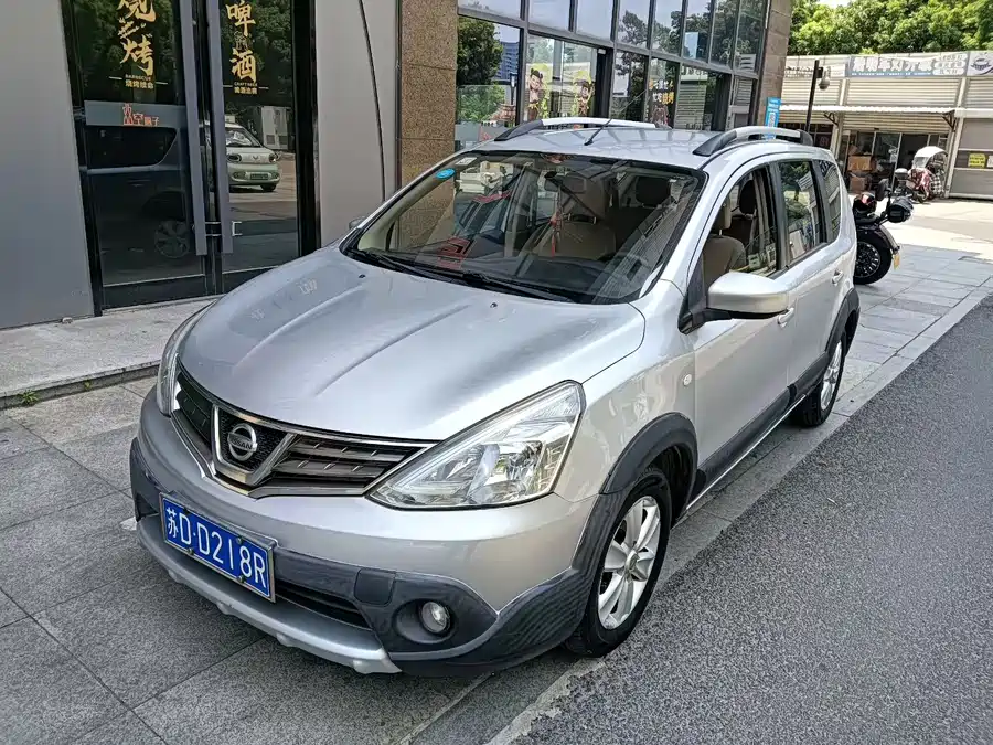 Nissan Livina