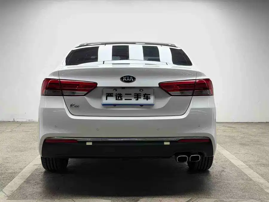 Kia K4