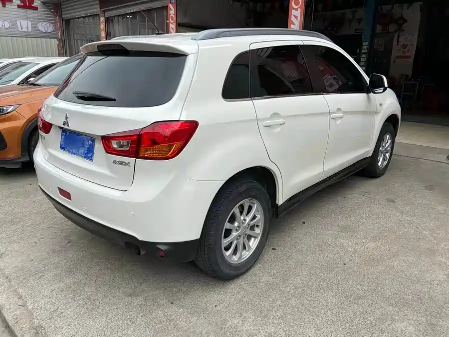 Mitsubishi ASX
