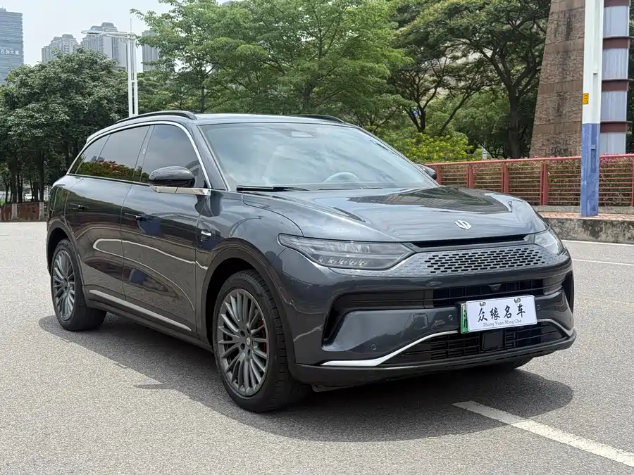 Leapmotor C11