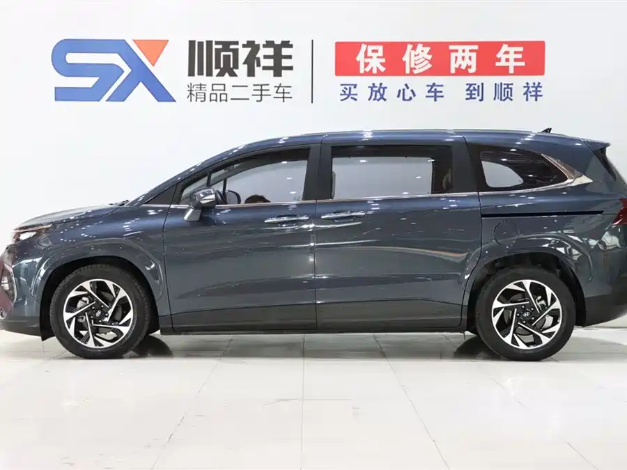 Hyundai Custo