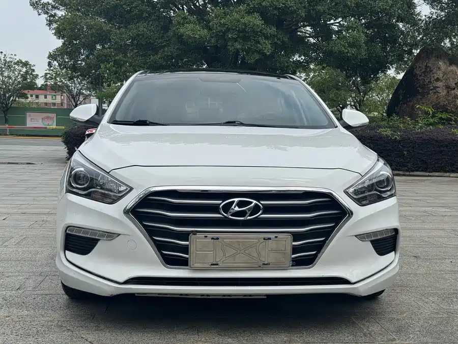 Hyundai Mistra
