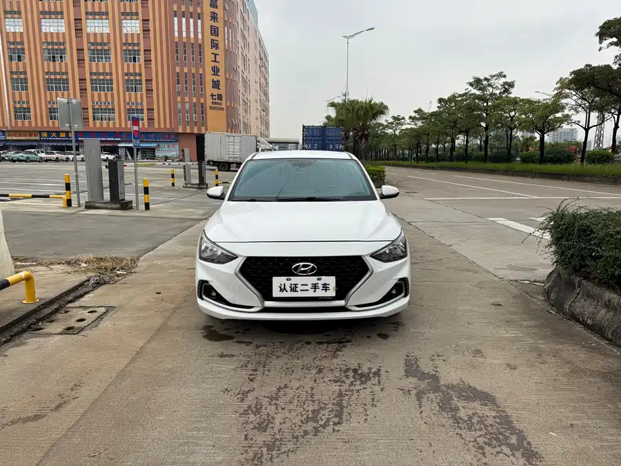 Hyundai Elantra / Celesta