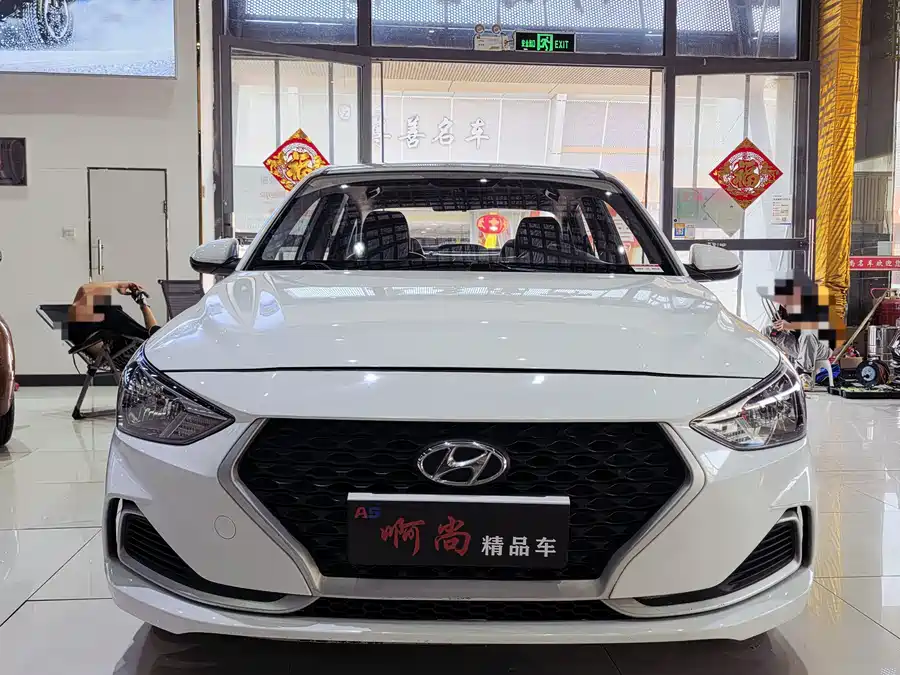 Hyundai Elantra / Celesta