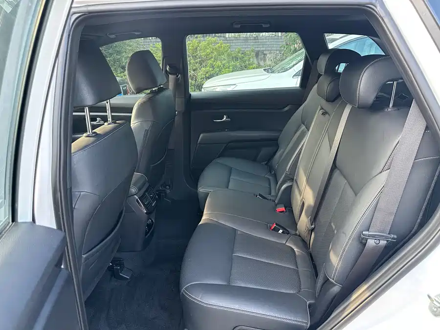 Kia KX7