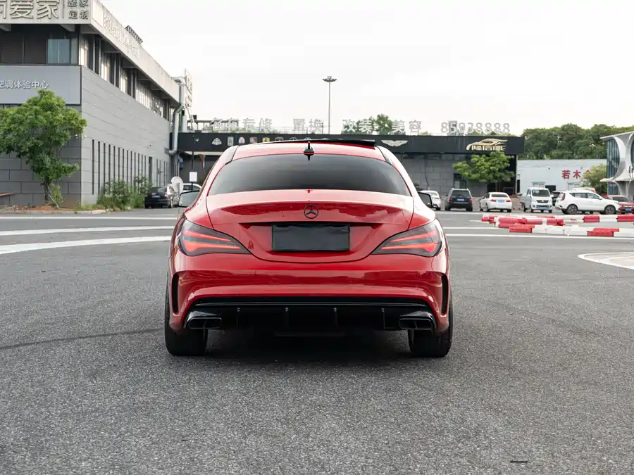 Mercedes Benz CLA AMG